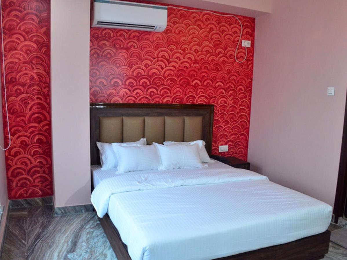 Hotel Aloka Residency Калькутта Экстерьер фото