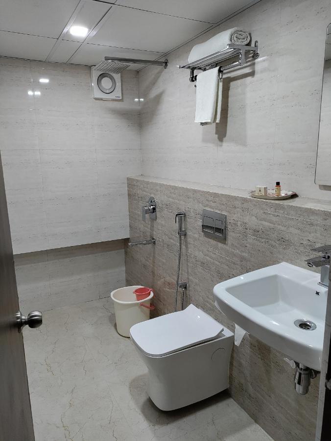 Hotel Aloka Residency Калькутта Экстерьер фото