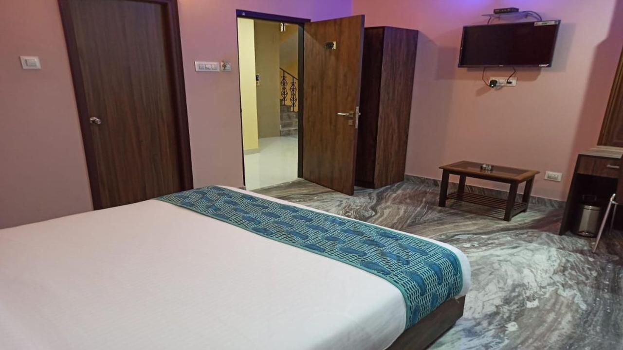 Hotel Aloka Residency Калькутта Экстерьер фото