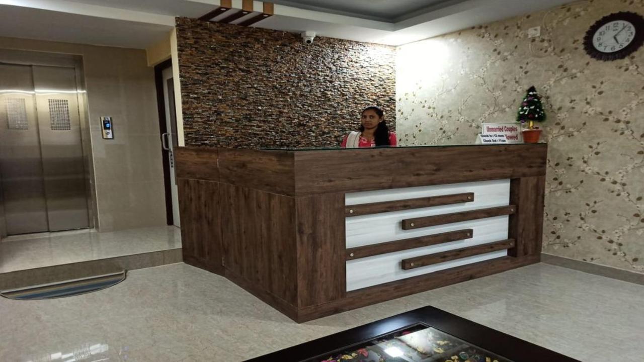 Hotel Aloka Residency Калькутта Экстерьер фото